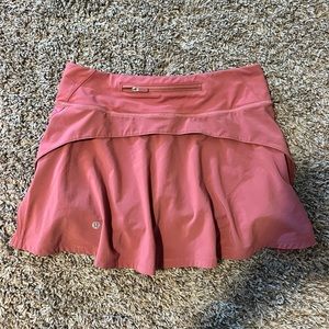 size 4 lululemon skirt